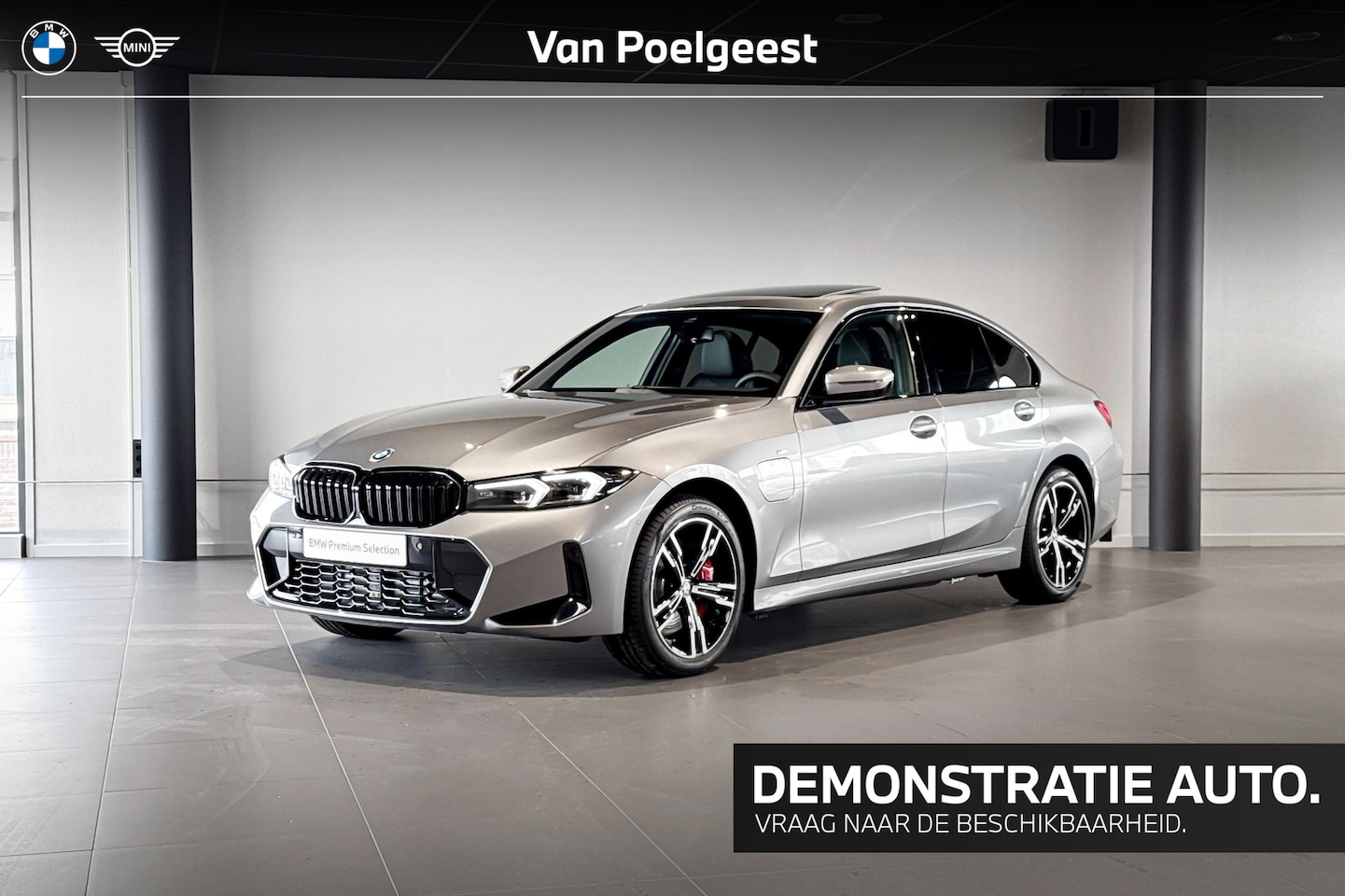 BMW 3-serie - Sedan 330e | M Sport Pro | Glazen schuif-/kanteldak | Stoelverwarming | Comfort Access | - AutoWereld.nl