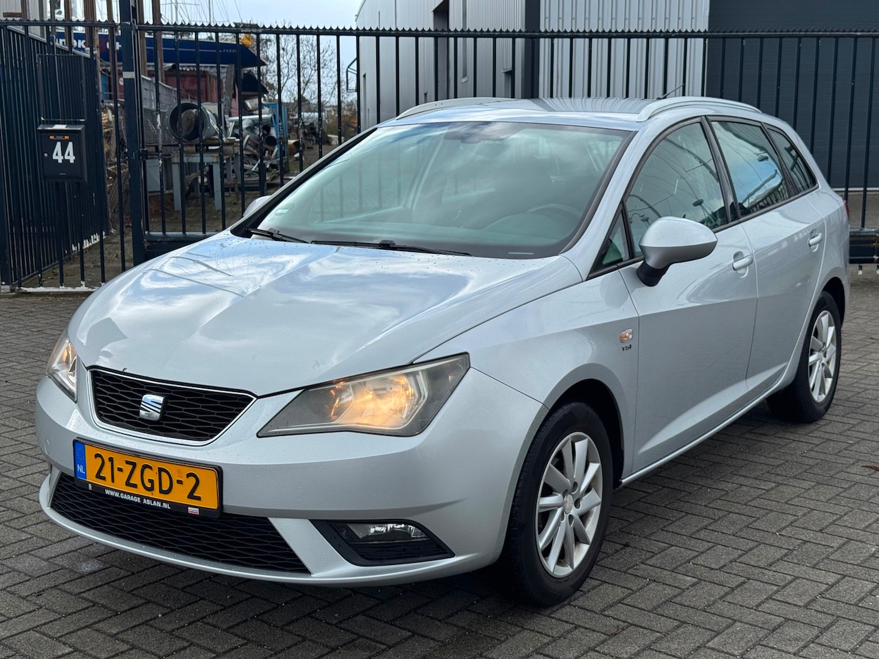 SEAT Ibiza ST - 1.2 TSI Style Clima Airco Elektrisch Ramen Div Opties - AutoWereld.nl