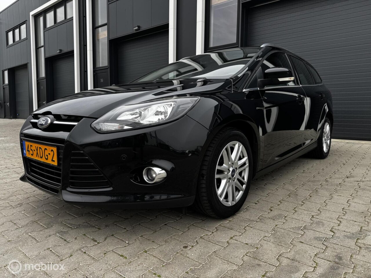 Ford Focus Wagon - 1.6 EcoBoost Lease Titanium 1.6 EcoBoost Lease Titanium - AutoWereld.nl
