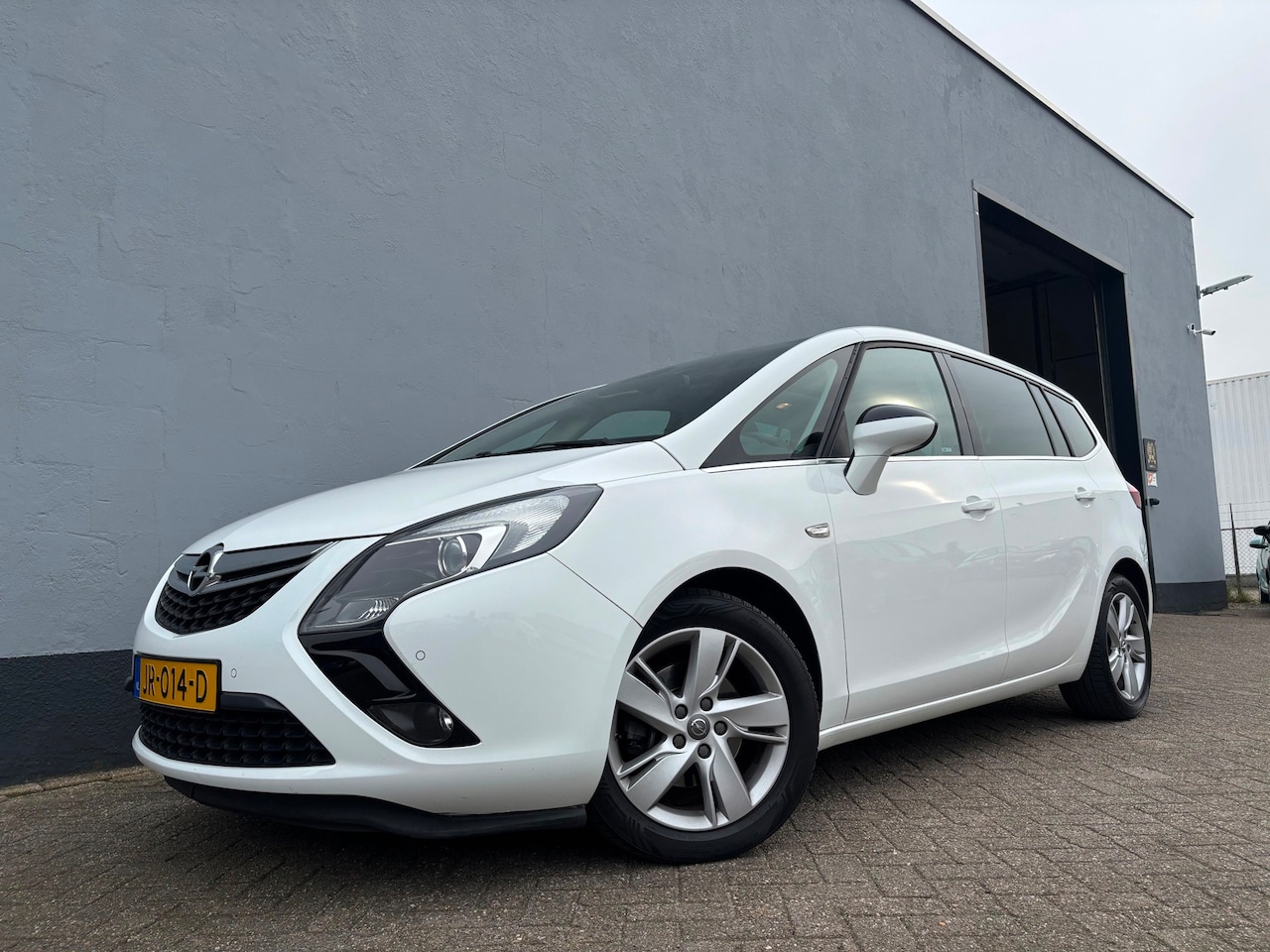 Opel Zafira Tourer - 1.4 Blitz 7p. - Panorama Dak - Leder - AutoWereld.nl