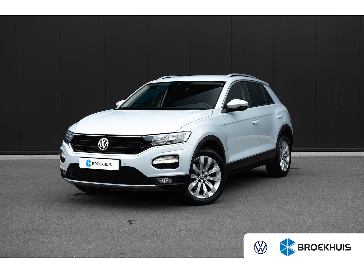 Volkswagen T-Roc - 1.0 TSI Style | Navi | Apple Carplay | Trekhaak | - AutoWereld.nl