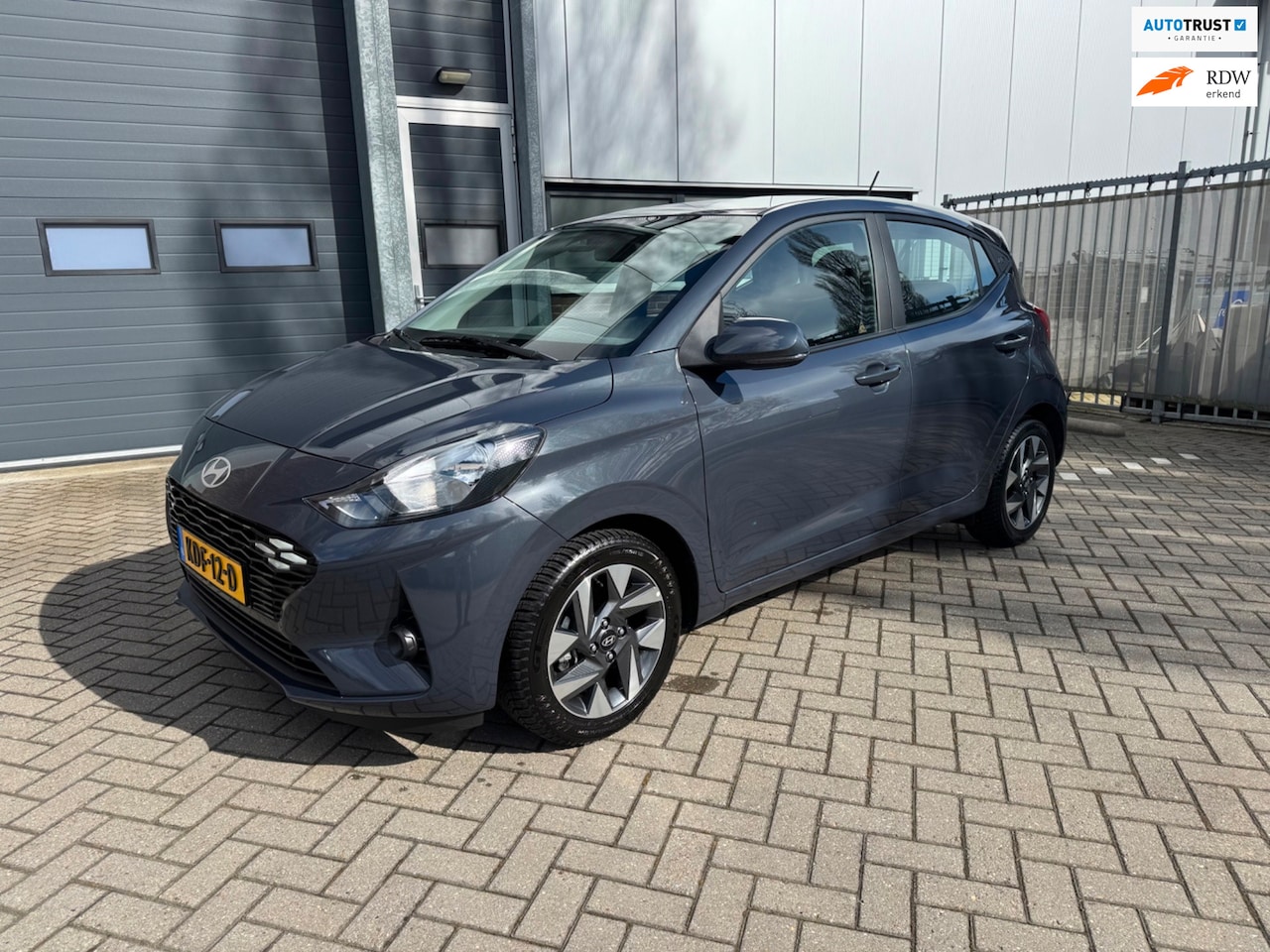Hyundai i10 - 1.0 Premium 1.0 Premium, 5P, Airco, Lichtmetalen velgen, Stoel- Stuurverwarming, Navi, Camera, BTW etc - AutoWereld.nl
