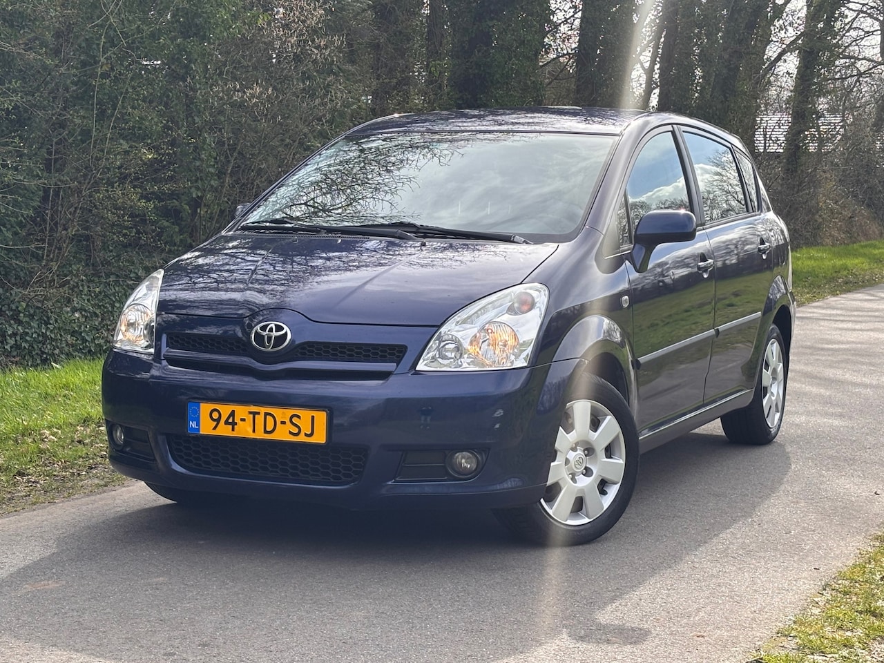 Toyota Verso - 1.8 VVT-i Sol 7p. | " 116.000 " KM NAP + Cruise control | - AutoWereld.nl