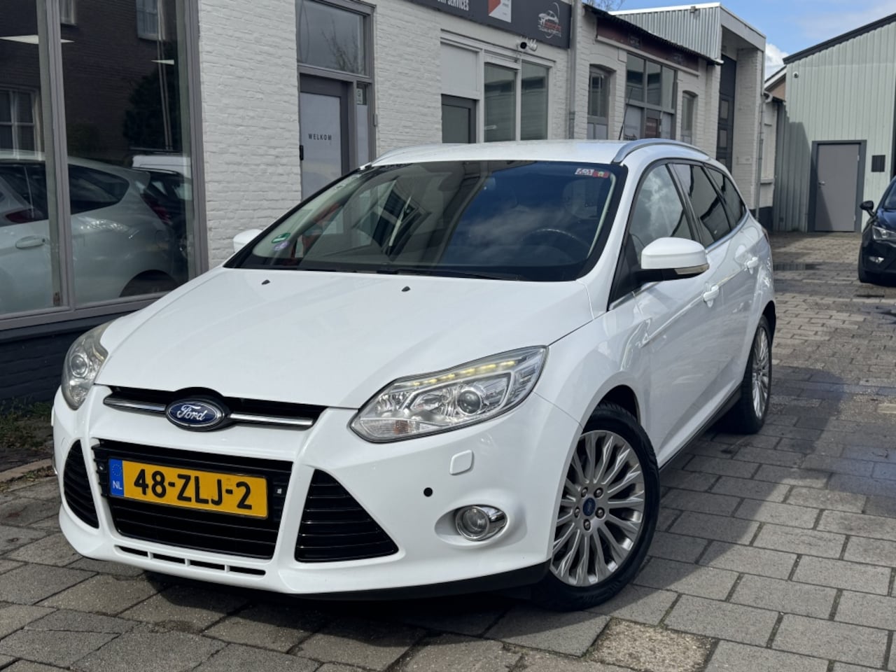 Ford Focus Wagon - 1.6 EcoB. Titanium* Sfeerverlichting* - AutoWereld.nl