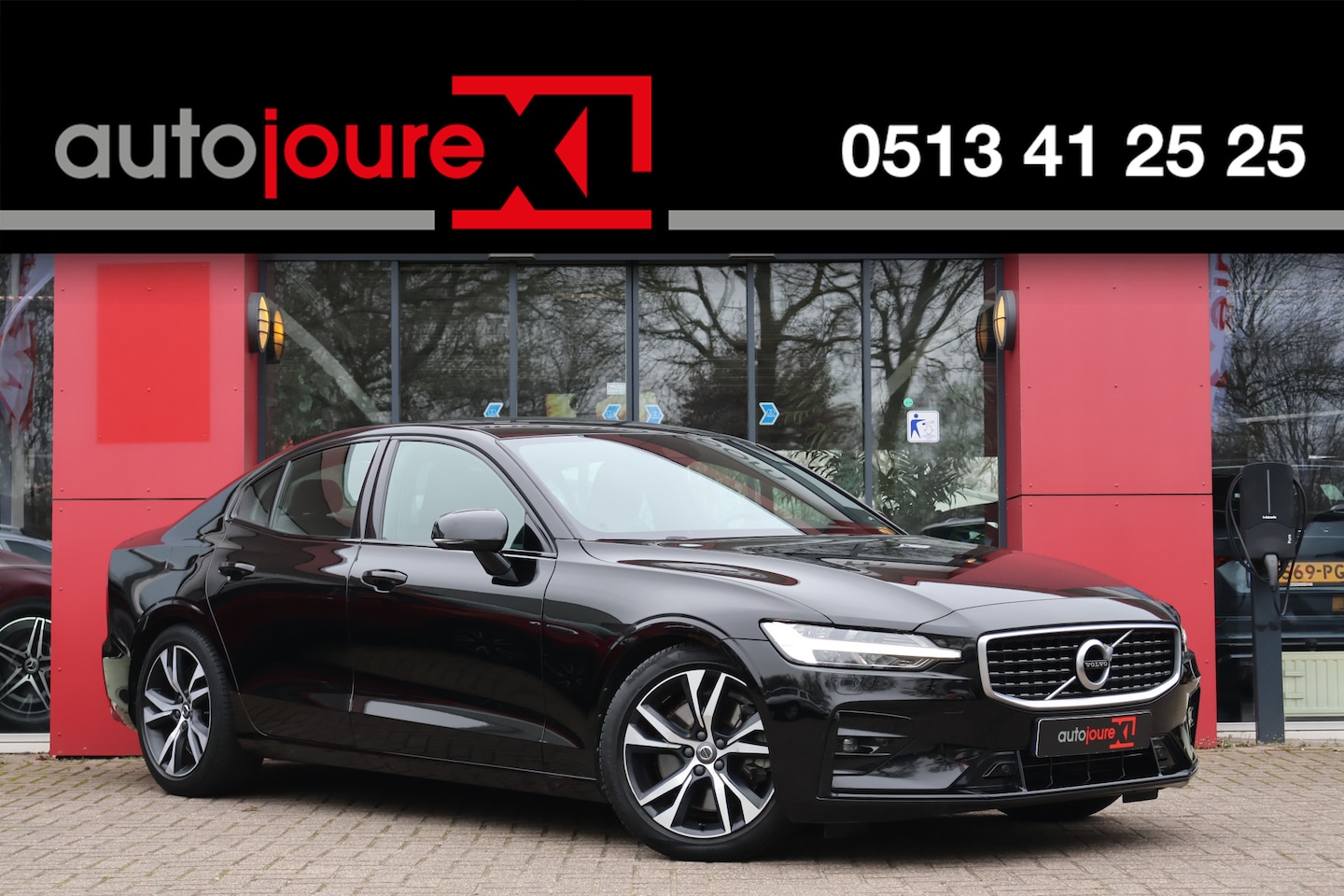 Volvo S60 - 2.0 T5 Intro R Edition | Origineel NL | Scandinavian Line | Harman/Kardon | Leder | Camera - AutoWereld.nl