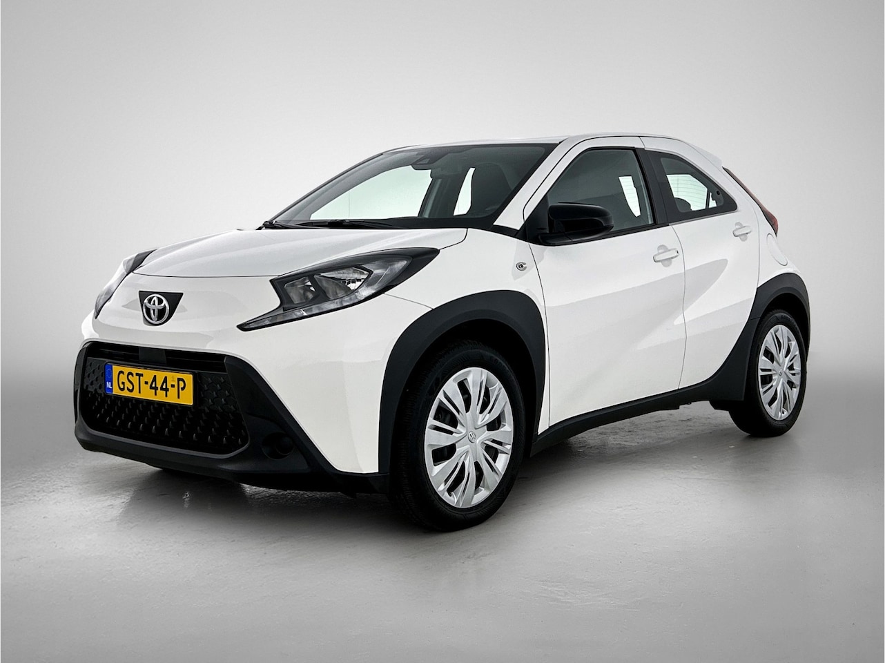 Toyota Aygo X - 1.0 VVT-i MT play 1.0 VVT-i MT Play - AutoWereld.nl