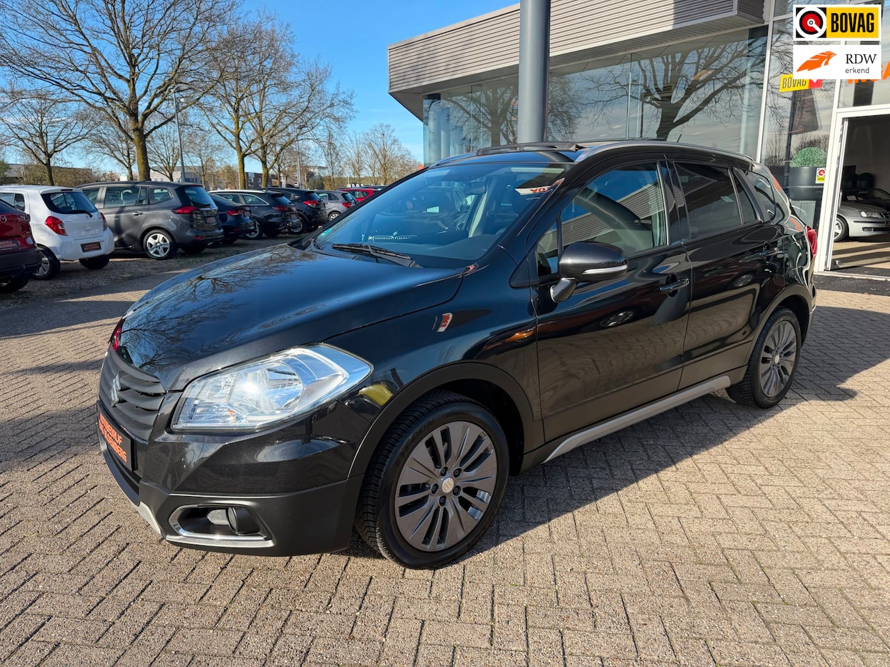 Suzuki SX4 S-Cross - 1.6 Exclusive 1.6 Exclusive, Automaat, Panodak, Cruise control, Trekhaak, etc - AutoWereld.nl