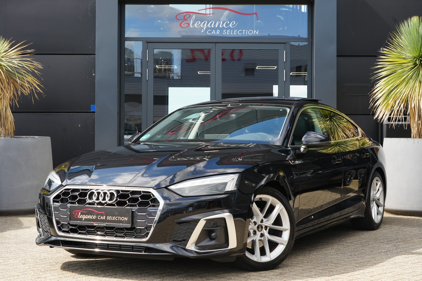 Audi A5 Sportback - 35 TFSI S edition 150pk Panoramadak/Stoelverwarming/Camera - AutoWereld.nl