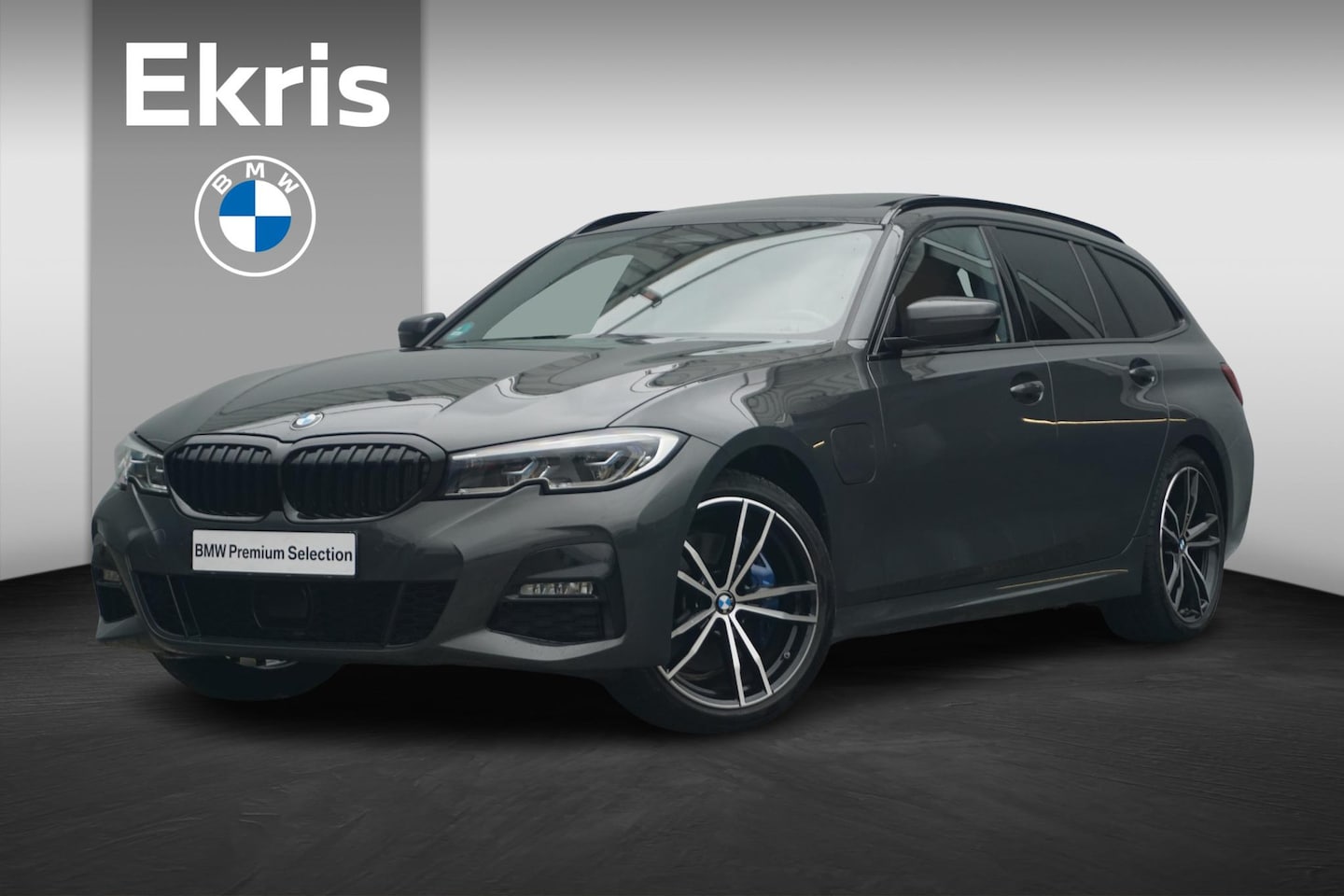 BMW 3-serie Touring - 330e xDrive M Sport | Trekhaak / Head-up / Memory Stoelen / Laserlight / HIFI / Driving As - AutoWereld.nl