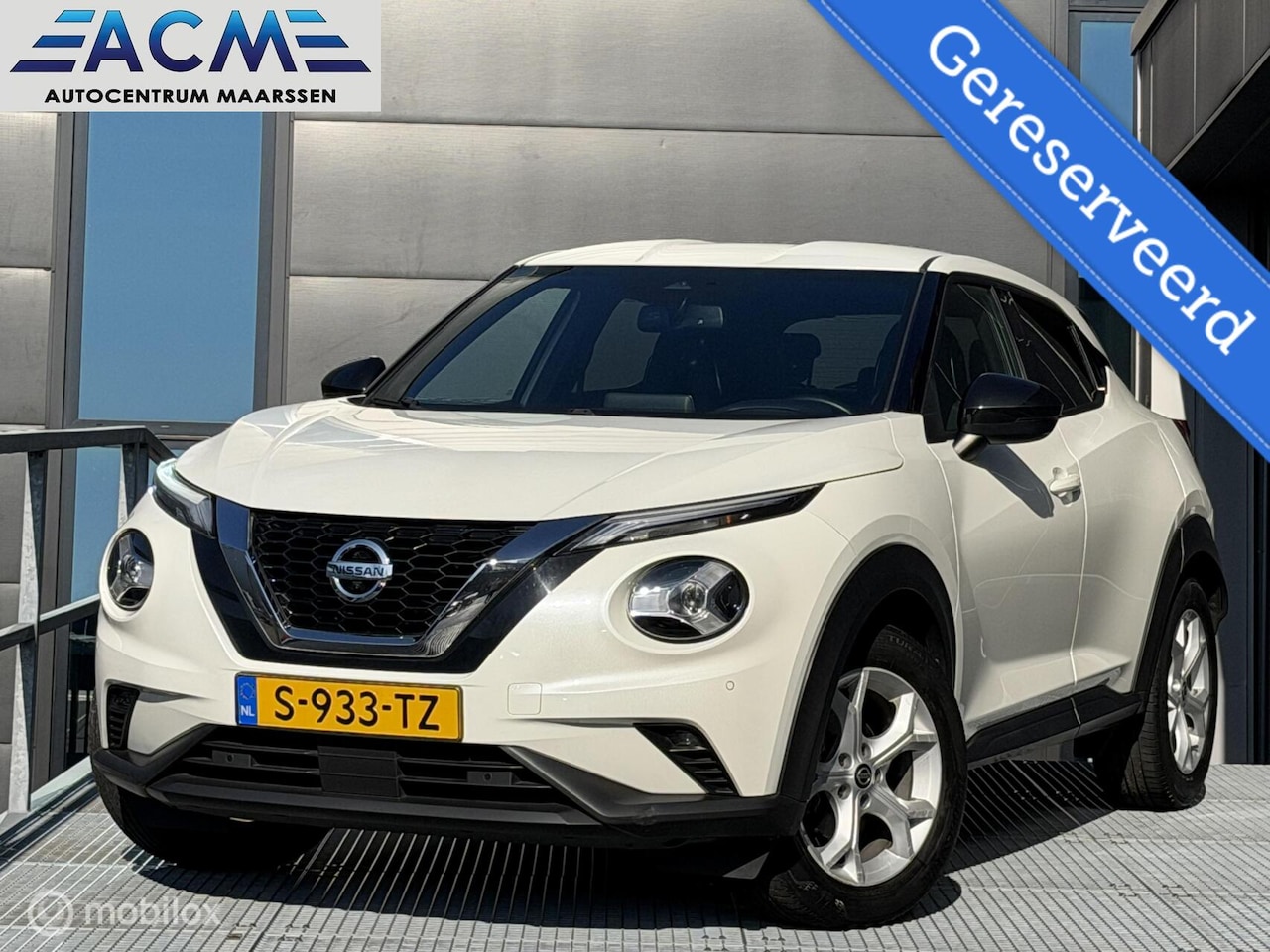 Nissan Juke - 1.0 DIG-T Buss Edition AUTOMAAT - AutoWereld.nl