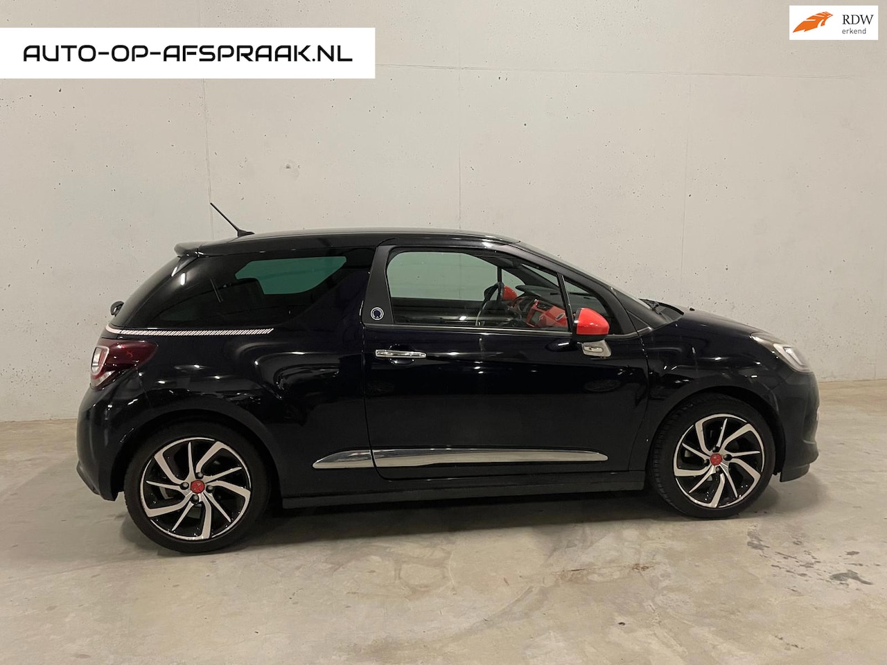 DS 3 - 1.2 PureTech Inès de la Fressange Leer Navi Clima Cruise C. - AutoWereld.nl