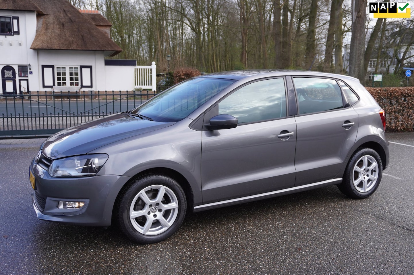 Volkswagen Polo - 1.4-16V Comfortline 5 Drs Airco Cruise Trekhaak - AutoWereld.nl