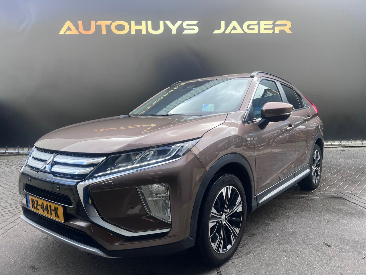Mitsubishi Eclipse Cross - 1.5 DI-T First Edition - 1e eigenaar - trekhaak - Carplay - Stoelverwarming - Headup - AutoWereld.nl
