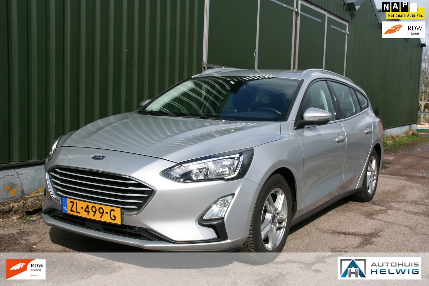 Ford Focus Wagon - 1.0 EcoBoost Trend Edition Business 1.0 EcoBoost Trend Edition Business, AIRCO, NAVIGATIE, CRUISE CONTROLE, TREKHAAK - AutoWereld.nl