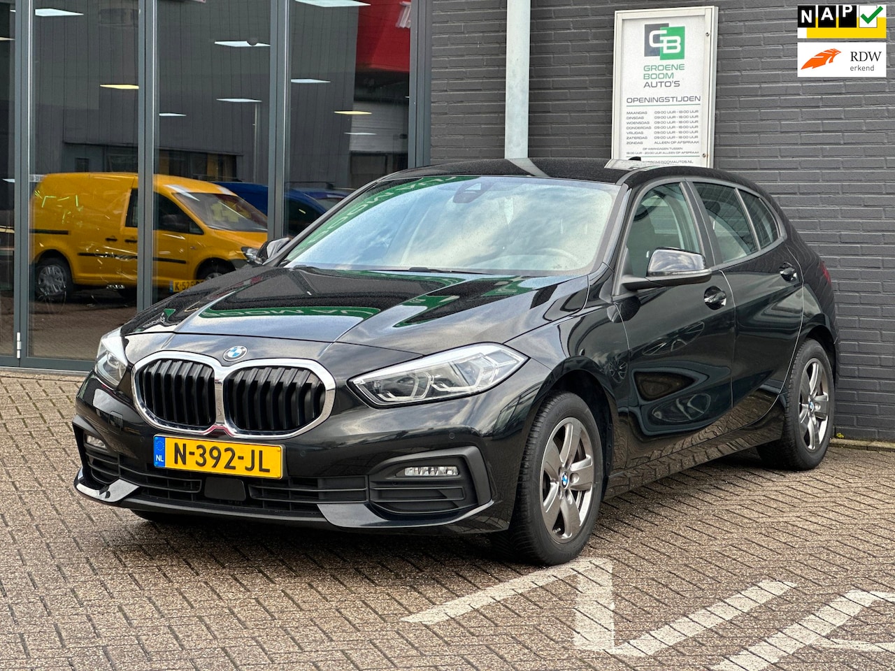 BMW 1-serie - 118i Business Edition/1STE EIG/CARPLAY/NL-AUTO NAP!! - AutoWereld.nl