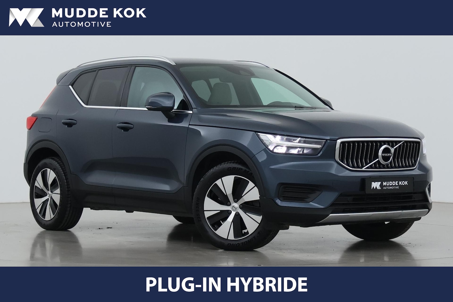 Volvo XC40 - T4 Recharge Inscription | Leder | Keyless | Camera | Apple Carplay | Getint Glas - AutoWereld.nl
