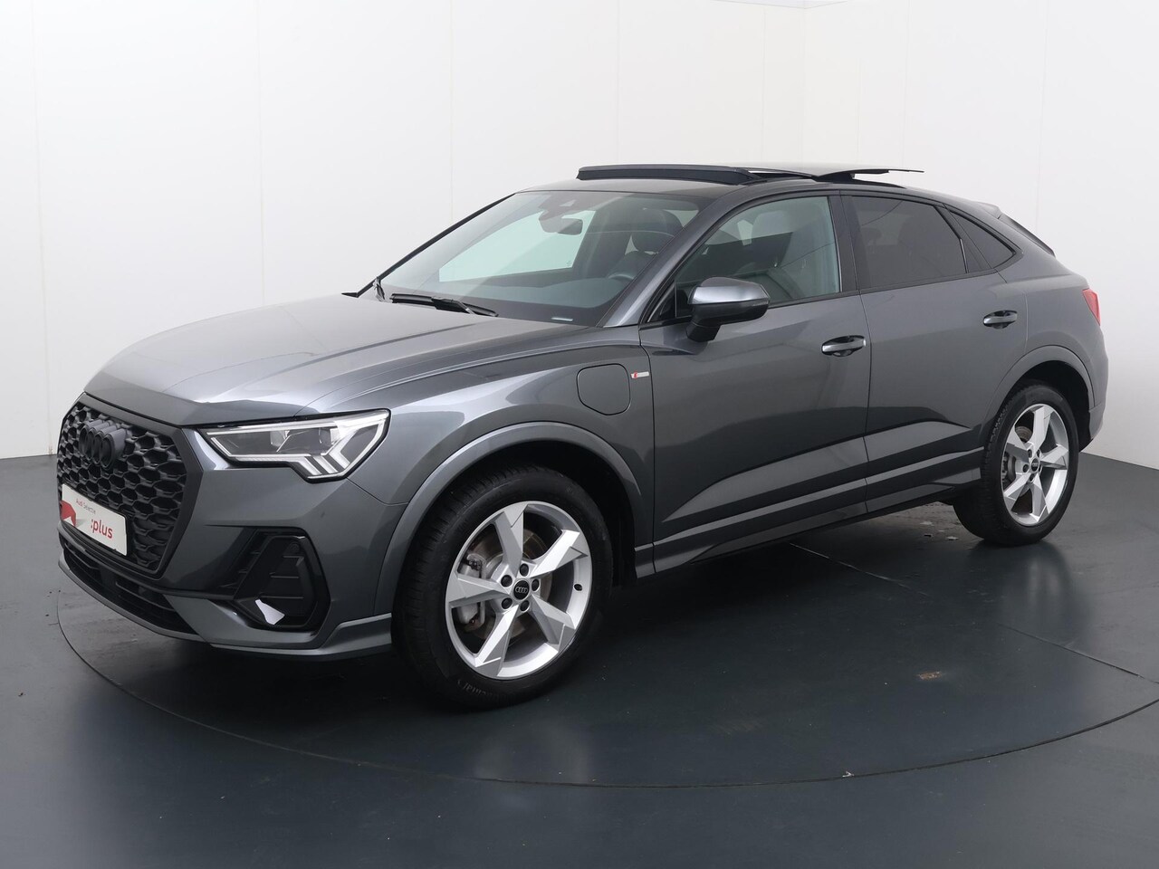 Audi Q3 Sportback - 45 TFSI e S Edition | 245 PK | SoH 92% | Panoramadak | Sonos premium sound | Adaptive crui - AutoWereld.nl