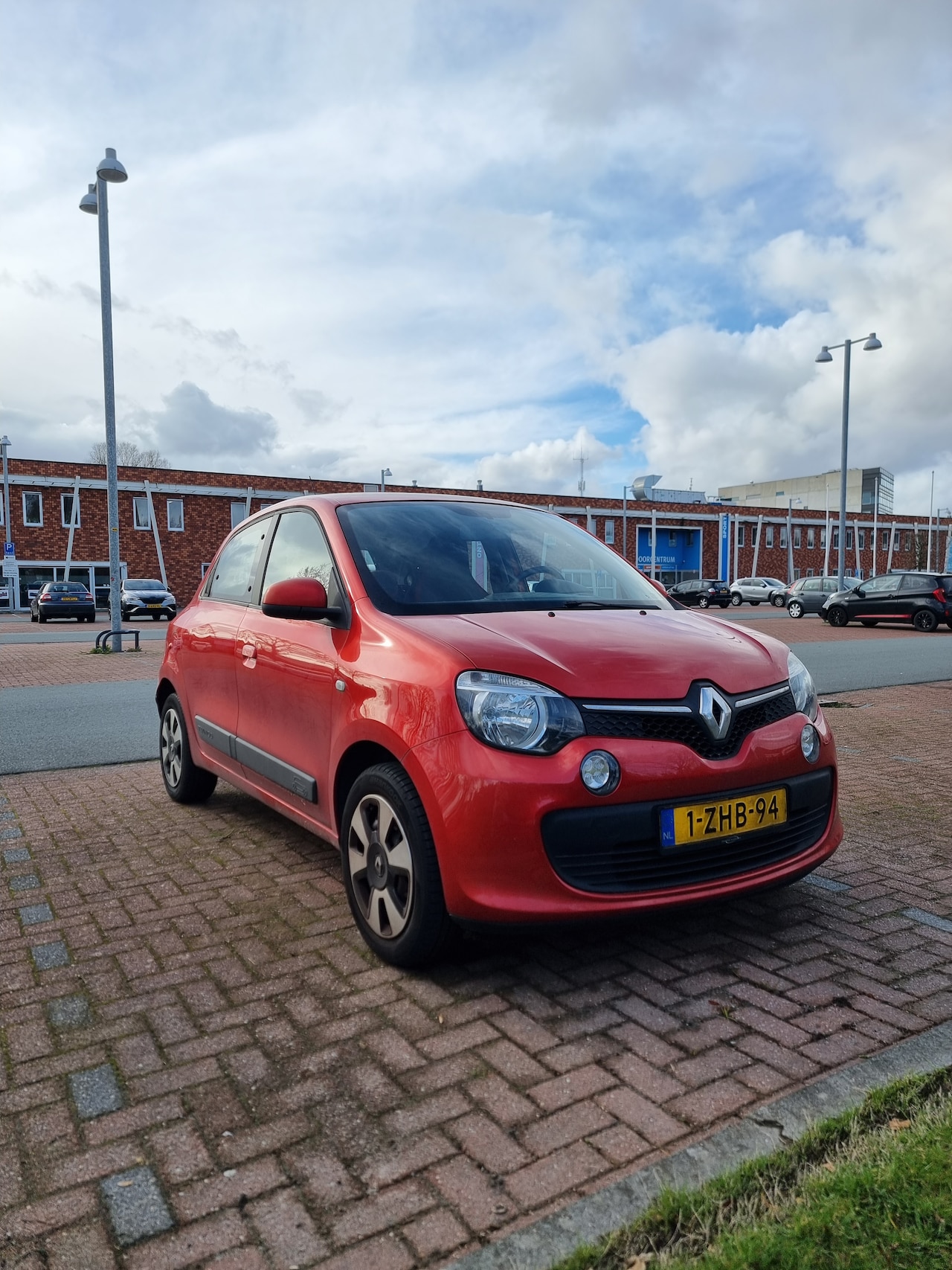Renault Twingo - 1.0 SCe Expression - AutoWereld.nl