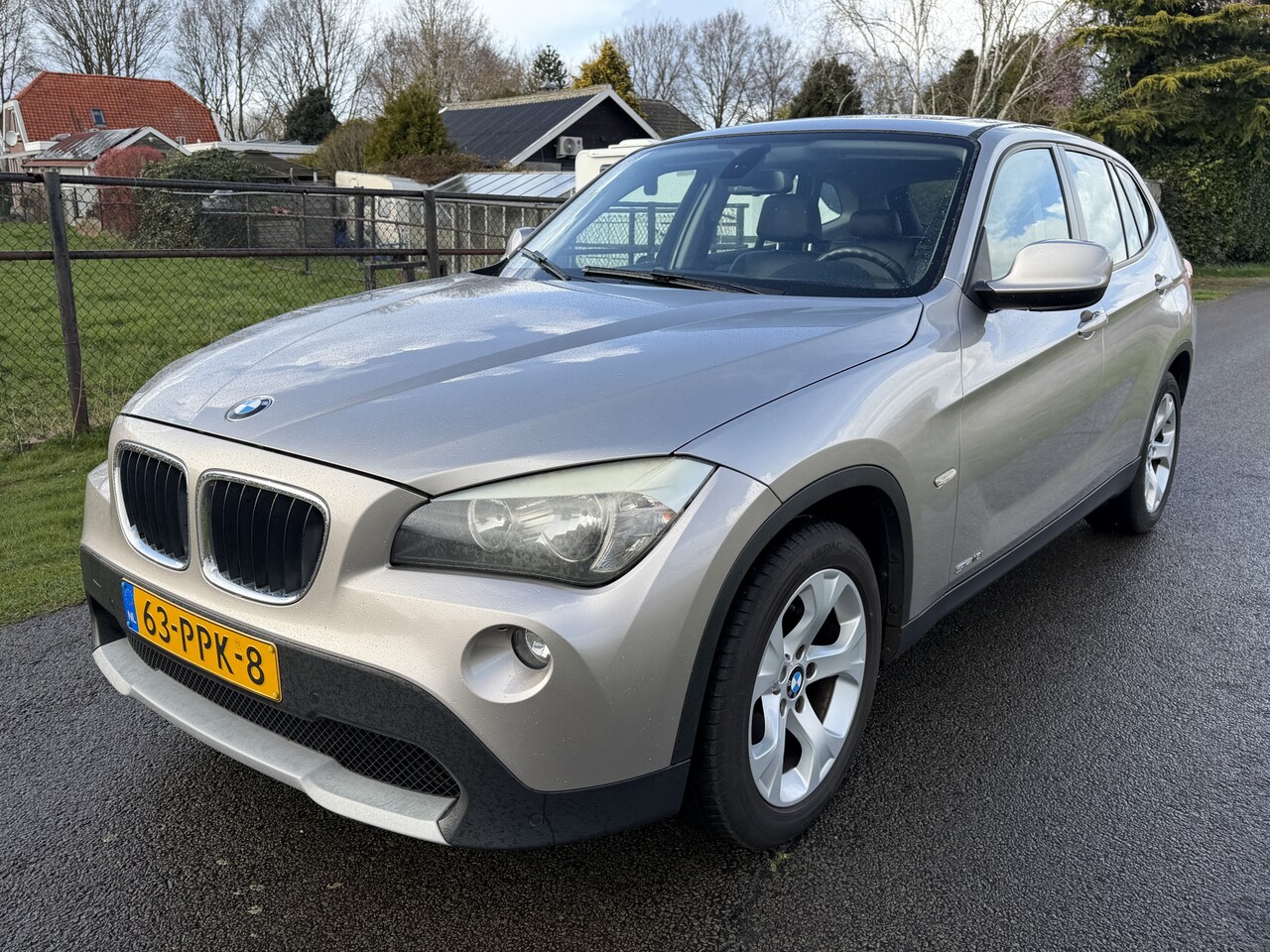 BMW X1 - sDrive18i Executive PANODAK/CRUISE/ECC/PDC - AutoWereld.nl