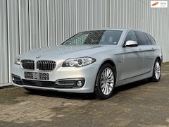 BMW 5-serie Touring - 518d Touring Luxury line H&K AHK ACC 8x LMF