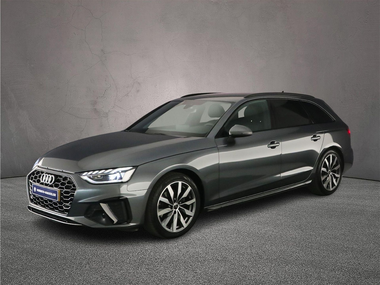 Audi A4 Avant - 35 TFSI S edition Competition | Full-led | Audi Sound | Carplay | MMI plus | Optiek zwart - AutoWereld.nl