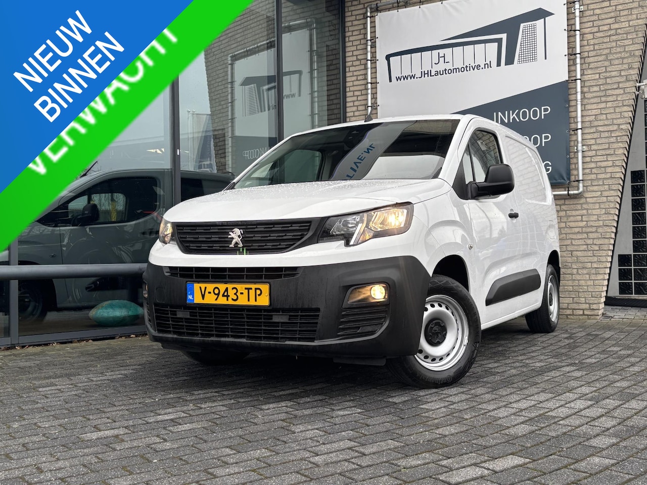 Peugeot Partner - 1.6 BlueHDI Premium*A/C*CRUISE*NAVI*HAAK* - AutoWereld.nl
