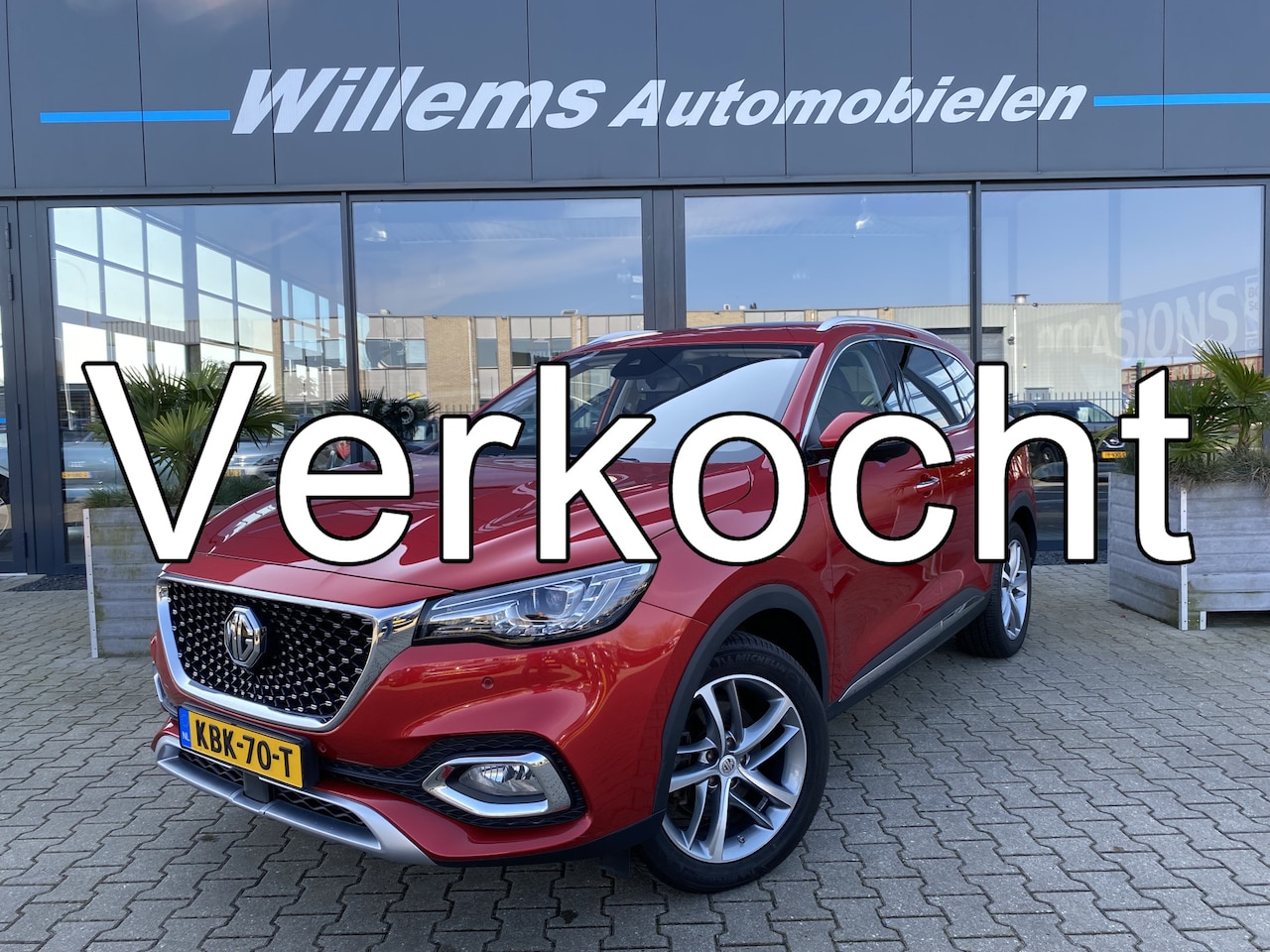 MG EHS - 1.5 TGDI Luxury Panoramadak, Adaptive Cruise Control & Afneembare Trekhaak - AutoWereld.nl