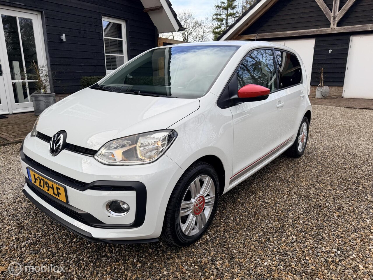 Volkswagen Up! - 1.0 TSI BMT up! beats 1.0 TSI BMT up! beats - AutoWereld.nl