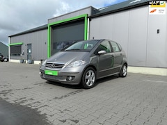 Mercedes-Benz A-klasse - 170 Avantgarde met Trekhaak, LM Velgen, Mistlampen, Hoge instap. 5-Deurs