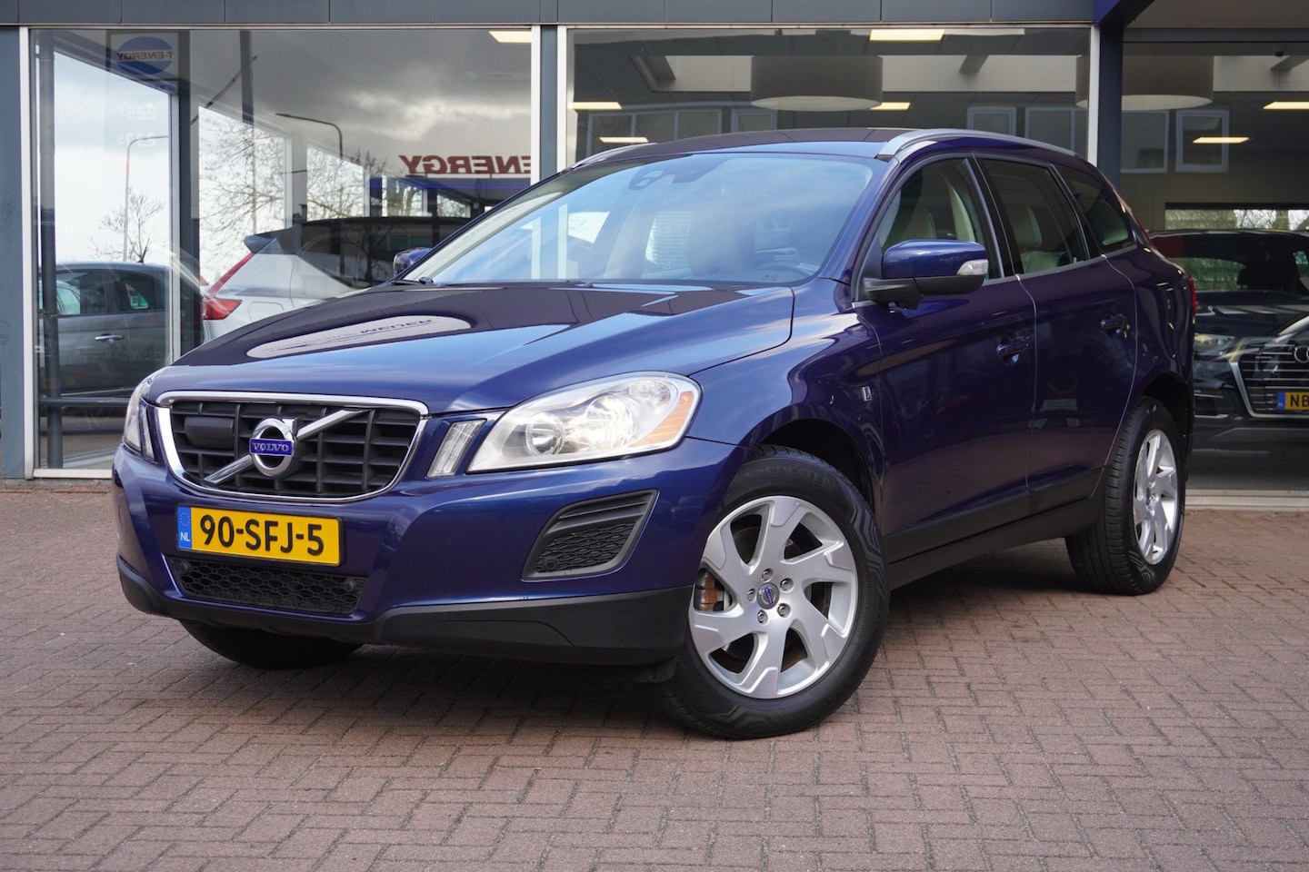 Volvo XC60 - 2.0 T5 Ocean Race | Automaat | Airco | Elek. pakket | Youngtimer | 2011 | Vol opties | Inr - AutoWereld.nl
