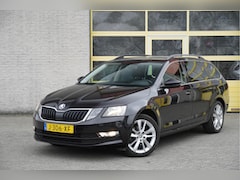 Skoda Octavia Combi - 1.5 TSI 150PK Automaat Business Edition BJ2020 Lmv 17" | Led | Pdc | Trekhaak | App-Connec