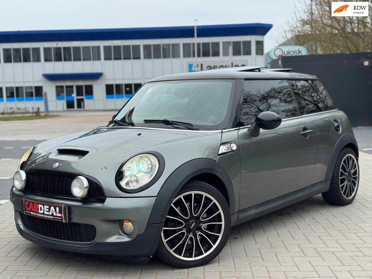 MINI John Cooper Works - S 1.6 174PK | JCW |AUTOMAAT|PANO|NAVI|LEDER|LMV - AutoWereld.nl