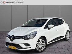 Renault Clio - 1.5 dCi Ecoleader Zen | NL-auto | Trekhaak | Navi | Cruisec. | PDC