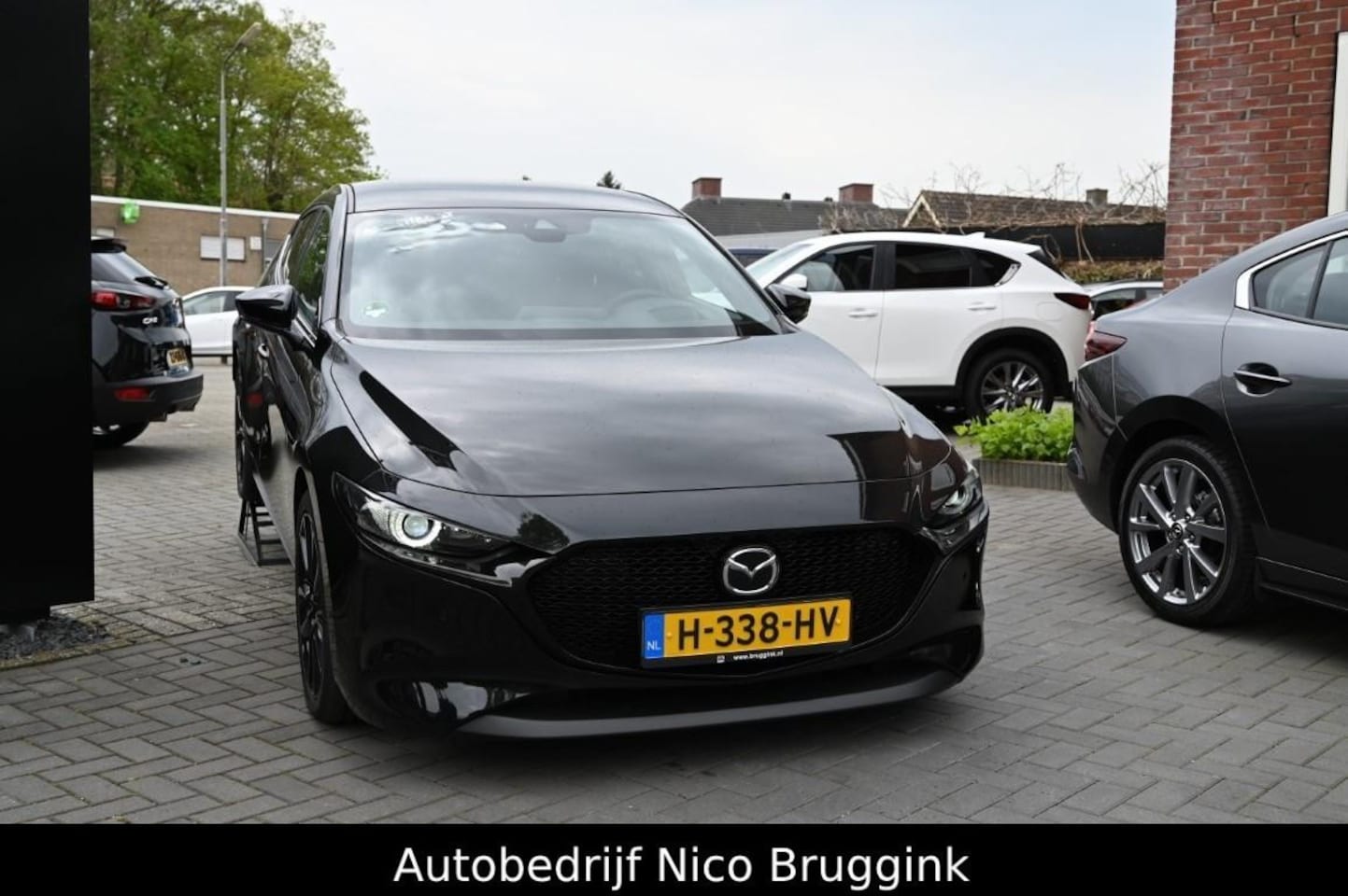Mazda 3 - e-SkyActiv-X 180 automaat Luxury met I-activsense *Trekhaak* *Dealeronderhouden* *All-in p - AutoWereld.nl