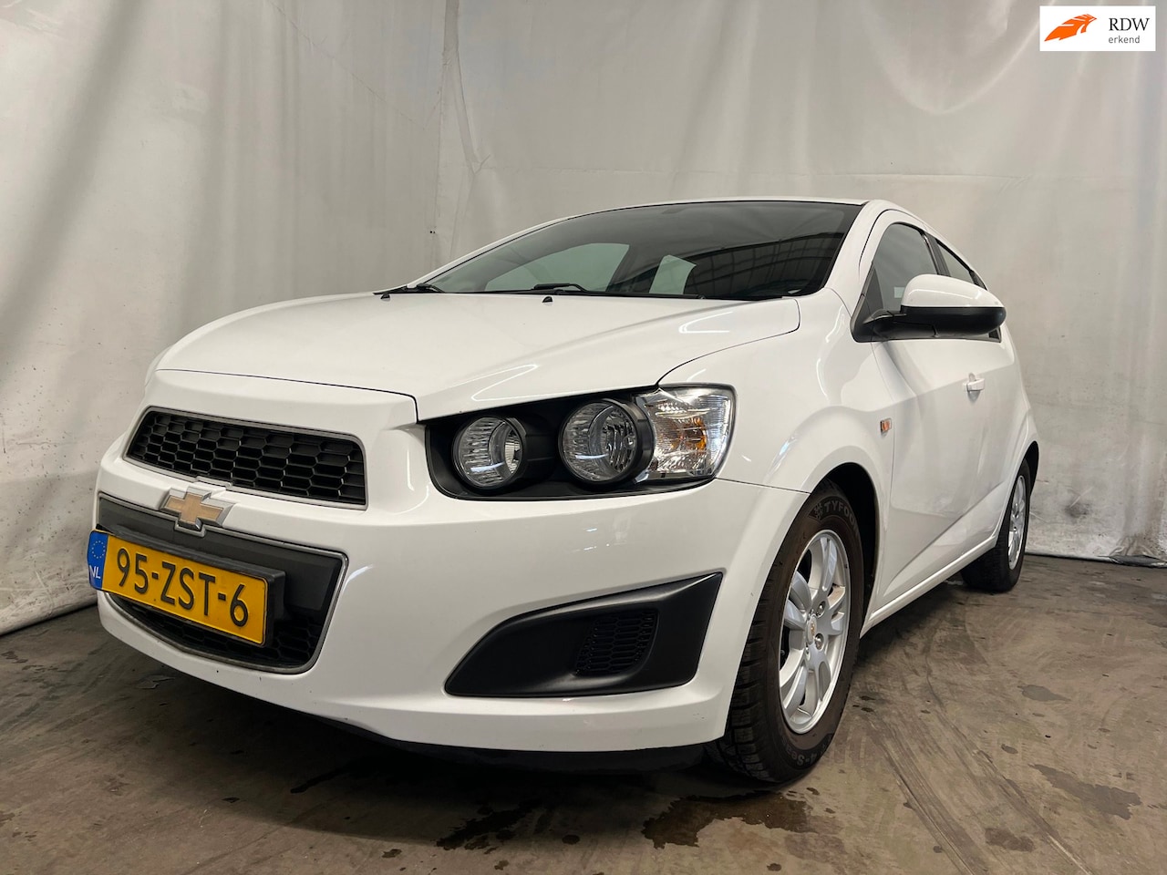 Chevrolet Aveo - 1.2 LT SCHADEAUTO!! - AutoWereld.nl