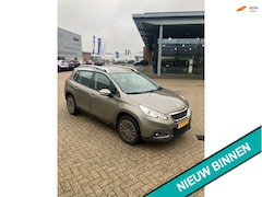 Peugeot 2008 - 1.2i 110pk Urban 129.000km. Airco Cruise Trekhaak 1270kg