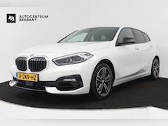 BMW 1-serie - 118i Executive Edition (STOEL/STUUR VERWARMING, CAMERA, CRUISE CONTROL ADAPTIEF, SFEERVERL
