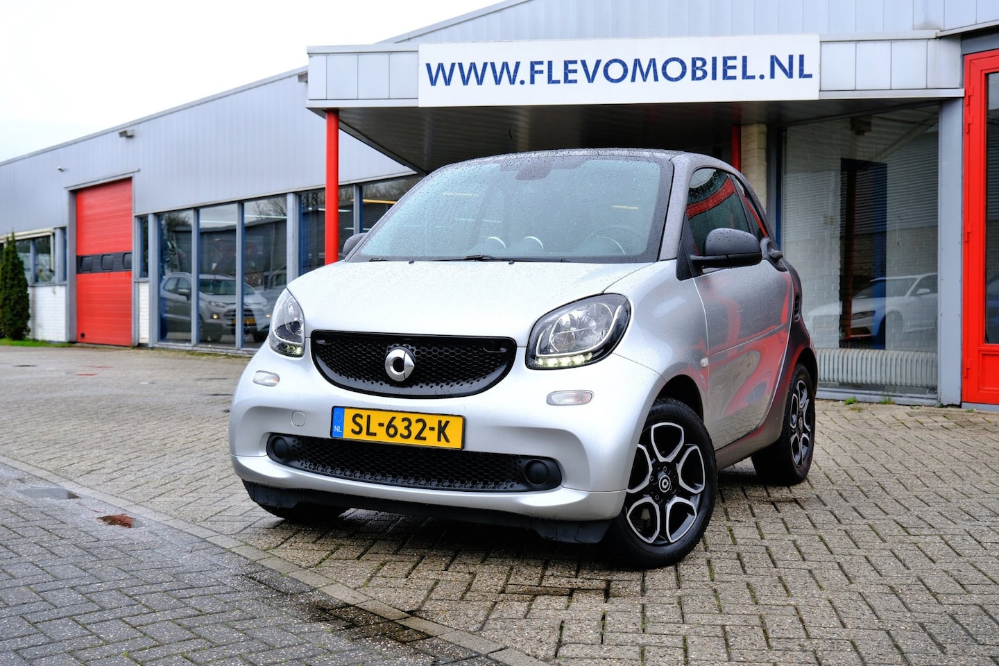 Smart Fortwo - 1.0 Passion Pano|Clima|LMV - AutoWereld.nl