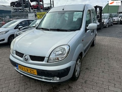 Renault Kangoo - 1.6-16V Privilège 5 persoons uitvoering