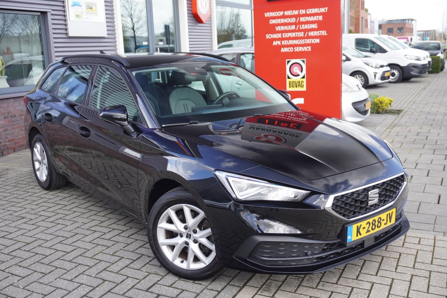 SEAT Leon Sportstourer - 1.5 TSI Style / ACC / Carplay / Trekhaak - AutoWereld.nl