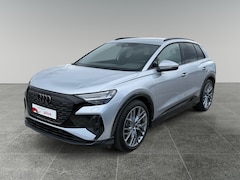 Audi Q4 e-tron - 45 S Edition 82 kWh 286pk Achteruitrijcamera | Optiekzwart | Elektrisch bedienbare achterk