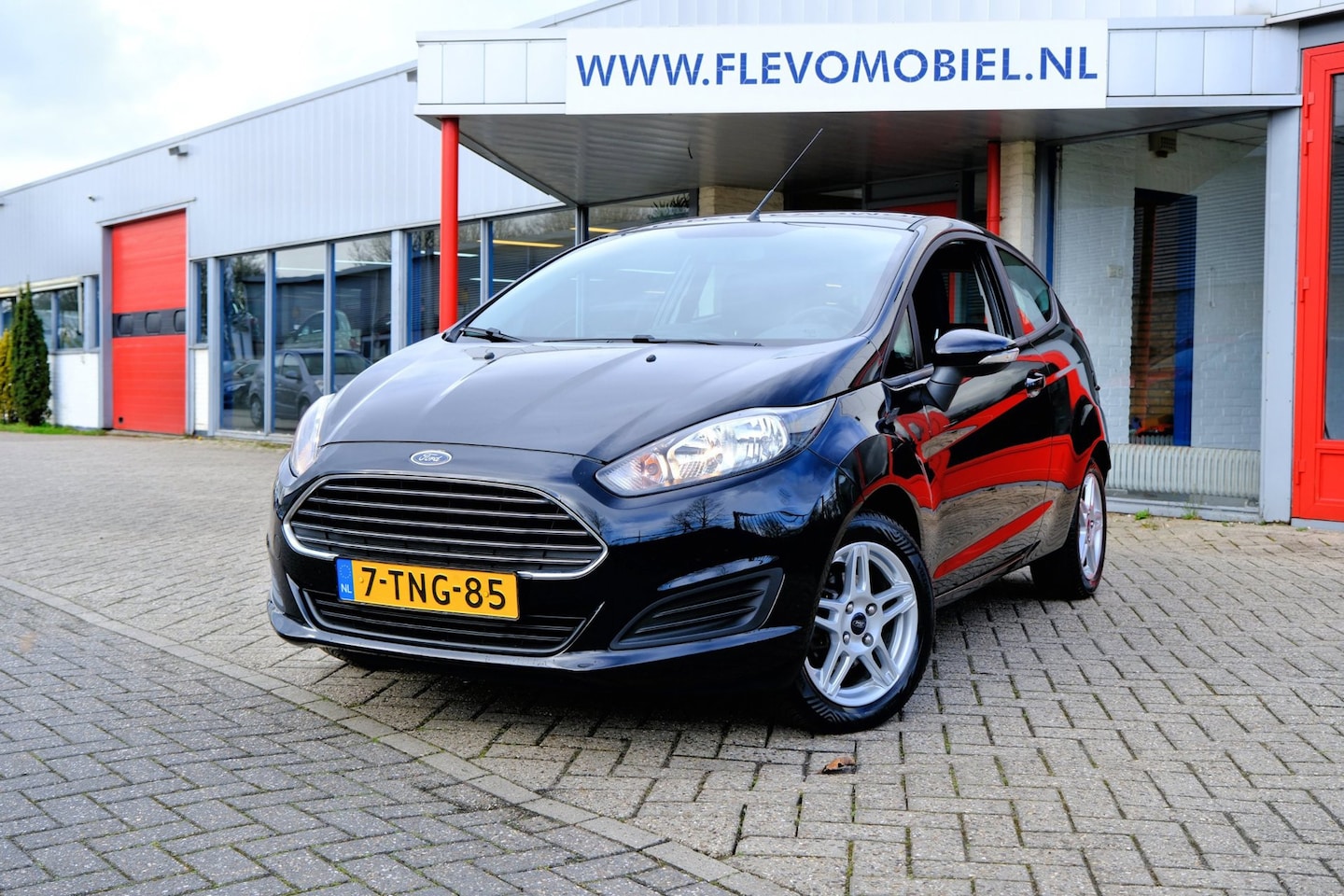 Ford Fiesta - 1.0 Style Navi|Airco|LMV - AutoWereld.nl