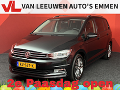 Volkswagen Touran - 1.6 TDI SCR Highline 7p | Navigatie | Climate Control | Trekhaak | PDC |