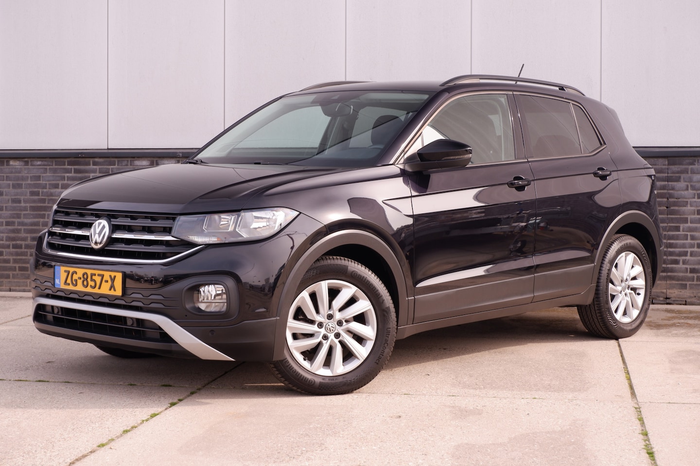 Volkswagen T-Cross - 1.0 TSI Life | Navi | Carplay | Adap. Cruise | PDC | Blind-Spot - AutoWereld.nl