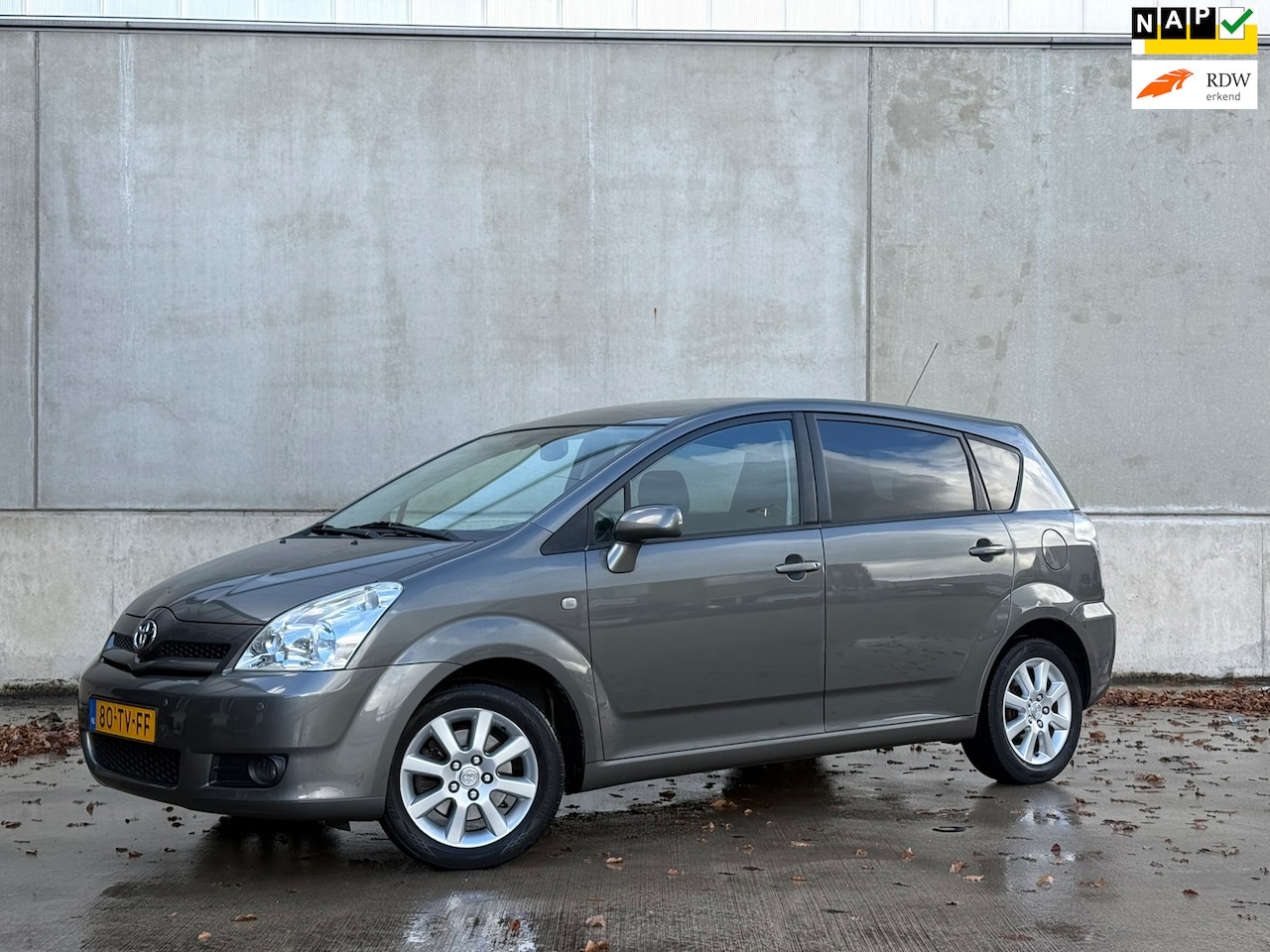 Toyota Verso - 1.8 VVT-i Dynamic 1.8 VVT-i Dynamic, NAP, Dealer auto, Trekhaak - AutoWereld.nl