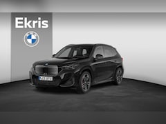 BMW iX1 - eDrive20 67 kWh | M-Sport Pro | Adaptive Cruise| Trekhaak | Harman Kardon | Panoramadak |