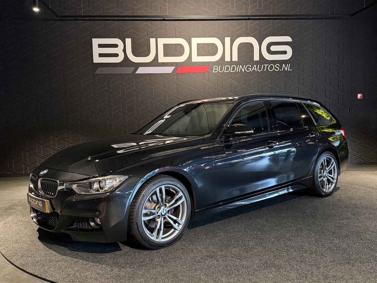 BMW 3-serie Touring - 316i Exe | M-sport | Keyless | Gr Navi - AutoWereld.nl