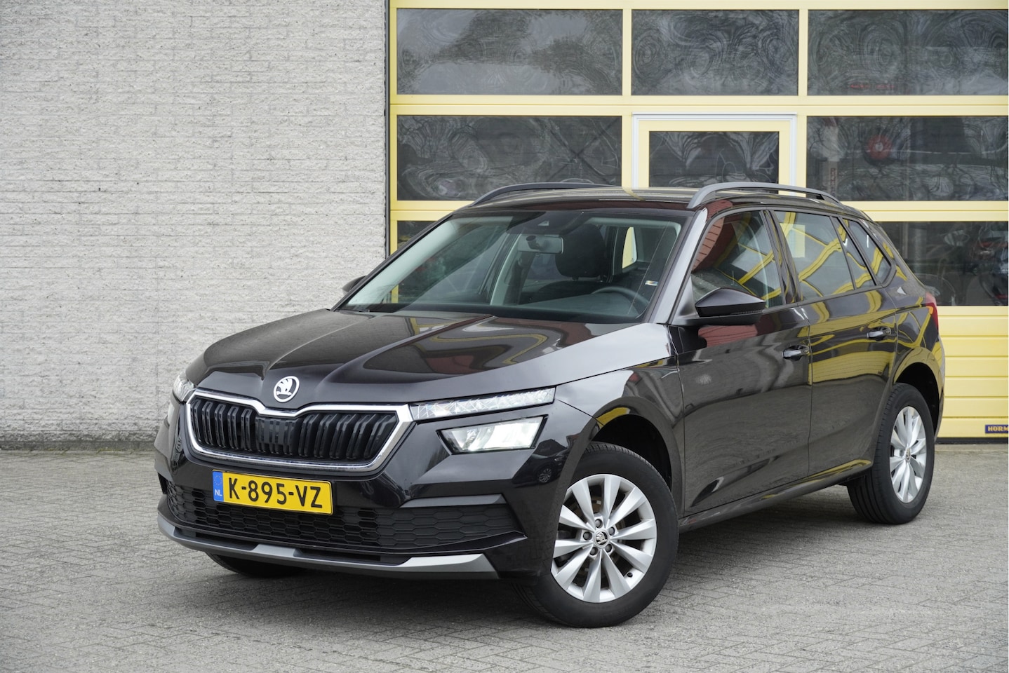 Skoda Kamiq - 1.0 TSI Ambition BJ2021 Lmv 16" | Led V+A | App-Connect | Airco | Cruise control | Getint - AutoWereld.nl