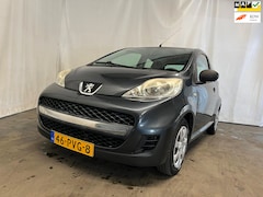 Peugeot 107 - 1.0-12V XR