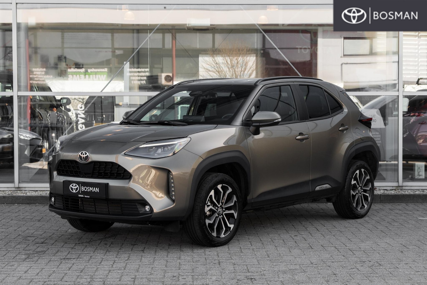 Toyota Yaris Cross - 1.5 Hybrid 115 Dynamic Stoel & Stuurwielverwarming - AutoWereld.nl